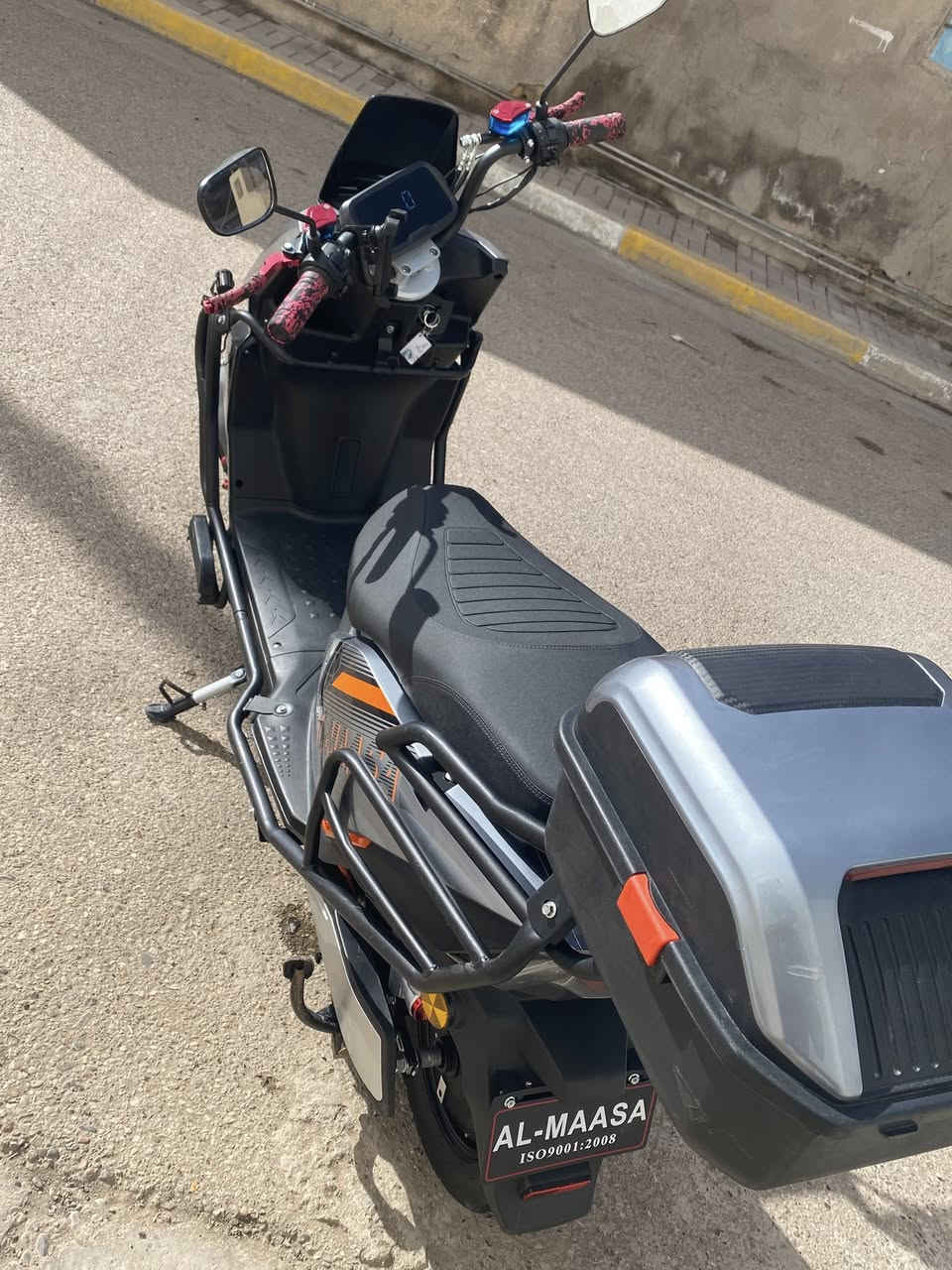 السلام عليكم ماطور شحن للبيع نوع ماسه افضل شركه ماطور بعده جديد ونضيف مستعمل شهر ونص 6 بطاريات كبار مال شركه ماسه شرط الفحص وين ماتريد افحص اربع سرع سرعته 99 موديل 25 دبل إشاره هورن لايت زنون عالي ناصي تثبيت سرعه نضام بك رجوع إلى الخلف وياه خوذه وسعره 650 بي مجال عنوان رمادي تأميم اتصال على رقم ***********
