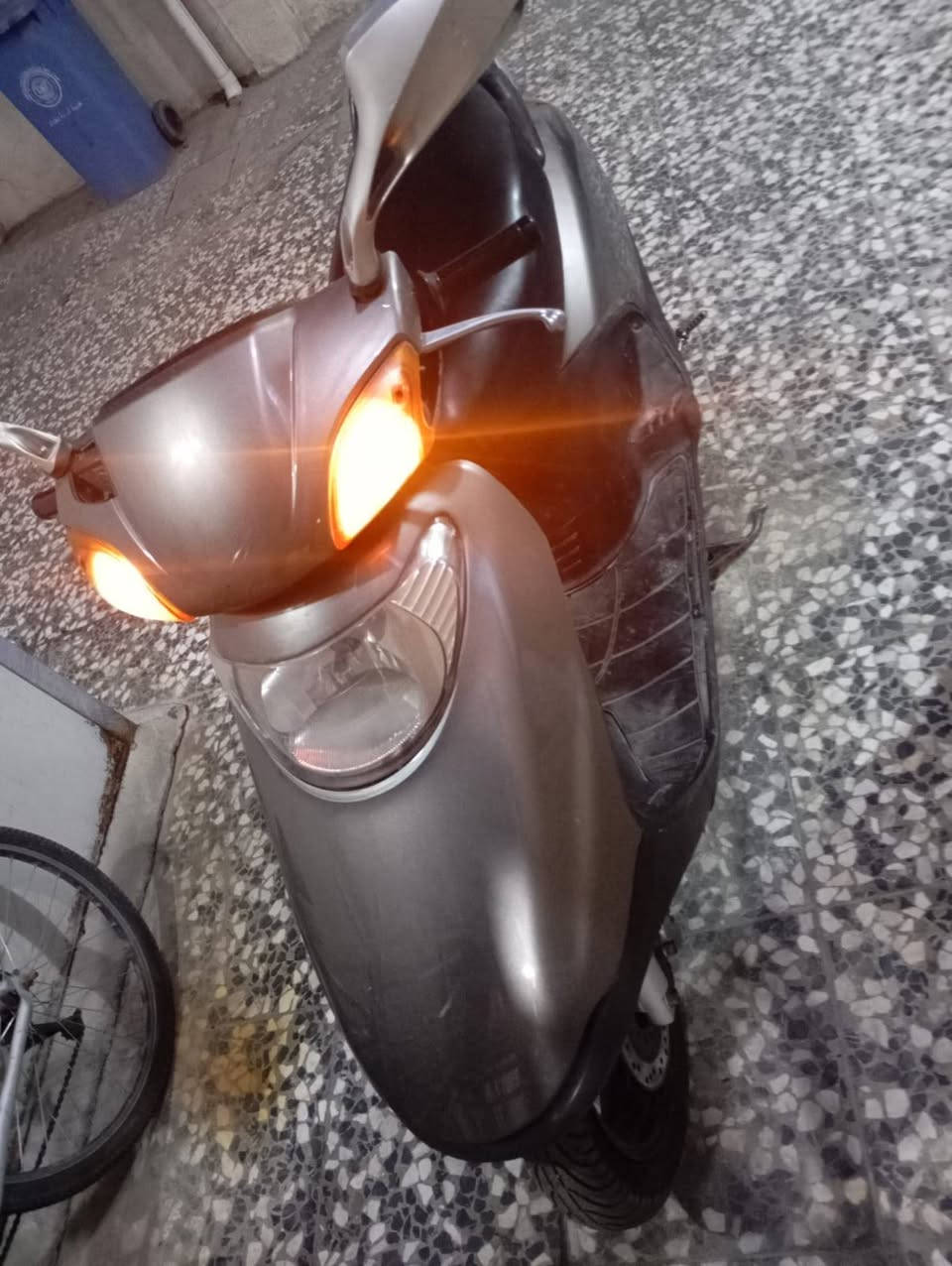 سبيسي للبيع دراجه نظيفه وعلى ايدي اي نقص ما بيها  450 وبيها مجال *********** المشتل
