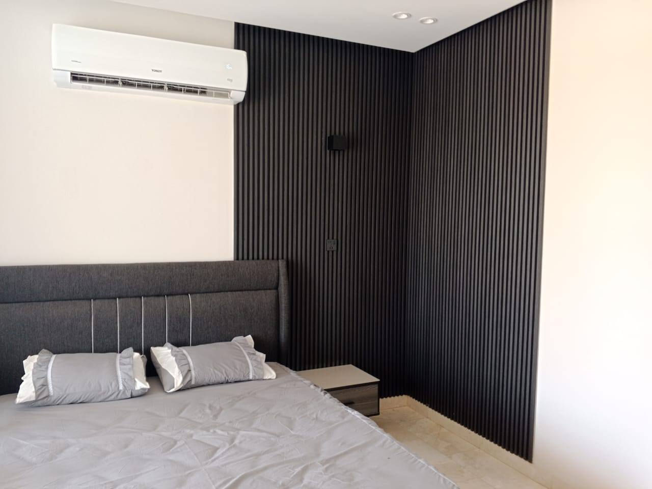 سلام عليكم اشتغل جميع الديكورات وجبس بورد وكافه انواع الصباغ هاذه رقمي وتساب 👈 ***********
