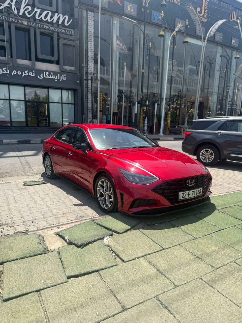 السلام عليكم سوناتا 20 وارد امريكي بدون صبغ فول ماعدا الفتحه بلقماره حادثها باب عكس السايق مبدل بلادي رقم اربيل بسمي مكانها بغداد للاتصال ***********
