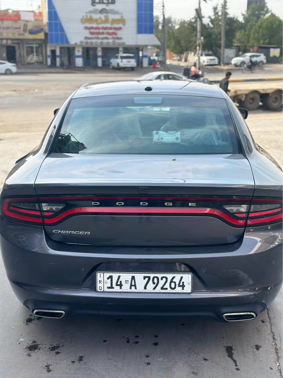 جارجر موديل ٢٠٢٢ وارد امريكي حادثها بنيد فقط وخفيف كلش بدون شاصي ايرباك فقط دشبول سيارة جاهزة ما بيها نقص ولا شي مكينه كير حداديه تخم تاير تبريد كله جديد ماشيه ٢٩ الف مكاني البصرة السعر ٢٥٣ وبيها مجال ‭٠٧٧٠ ٦٧٧ ٨٥٥٥‬ Singapore
