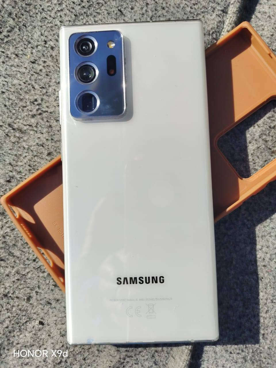 السلام عليكم نوت  20 الترا البيع ذاكره ٢٥٦ رام ١٢ سعره ٣٥٠ وبي مجال بصيط شاحنه فقط ويا للإستفسار علا هاذ رقم  ***********
