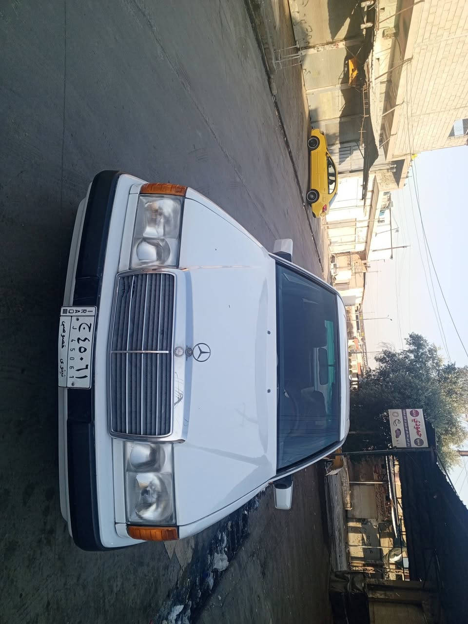 السلام عليكم مرسيدس دوب محرك بطه /2500/ صباغ حزام شرط محرك وكير طخم تارى وباتري جديد جامت كهرب ساليت كشان كهرب سياره جهاز سعر خاص ***********/***********
