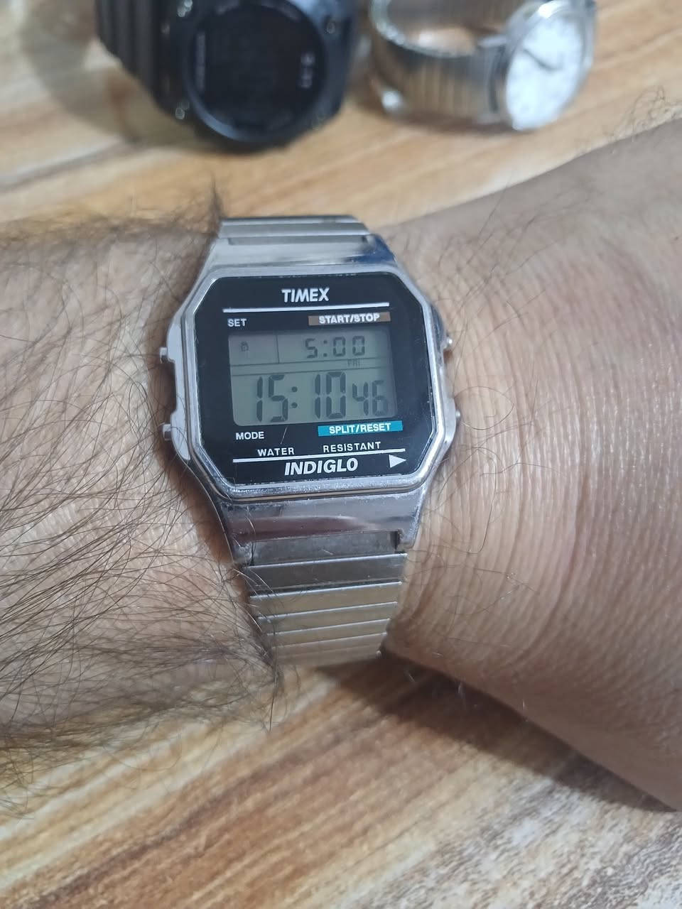 ساعه تايمكس كتروني قديم شغاله باله اصلي طلعتلي بهذا الشكل بالعافيه الي ياخذها انطيني سعرك بالعافيه يوجد توصيل لجميع محافظات العراق 
ملاحضه القطعه واحده فقط


**إذا كنت صاحب هذا الإعلان وتريد حذفه لأي سبب، رجاءا أرسل رسالة إلى الدعم الفني**