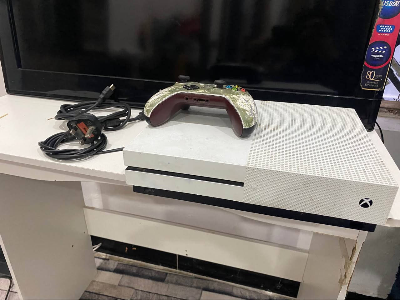 اكس بوكس وان اس بي عطل ايسي التشغيل 
مرات يشتغل و مرات لا
كامل ملحقات وبي حساب بداخل الجهاز بي العاب مملوكة السعر130 الف
مكاني بغداد الدوره وعندي توصيل🚚 بغداد, العراق


**إذا كنت صاحب هذا الإعلان وتريد حذفه لأي سبب، رجاءا أرسل رسالة إلى الدعم الفني**