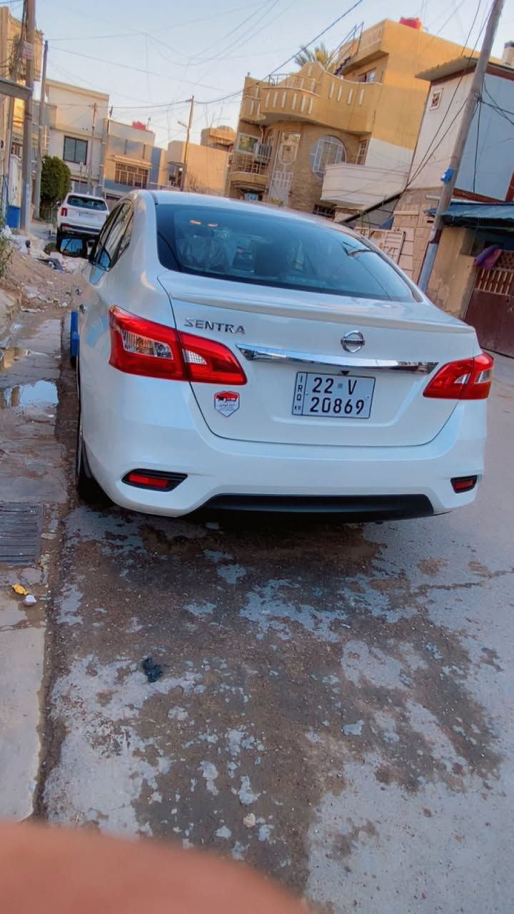 السلام عليكم 
سنترا 2025 مكفولة كفالة عامه باسمي رقم اربيل هزة 2027 مواصفات 
شاشه وكاميره
تحكم استيرن
سبايدر صندوك 
تبريد قطعتين 
داخل احمر
بلوجتكر 
ماشيه 8000 الاف 
سعرها 128 وبيها مجال مكانها الحريه دور نواب الضباط رقمي للاستفسار *********** وبالخدمة
السياره باسمي تريد تحويل تريد وكالة تدلل علماً اذا اسويلك وكالة تكدر انت اديرها بأسمك 🙏❤️
