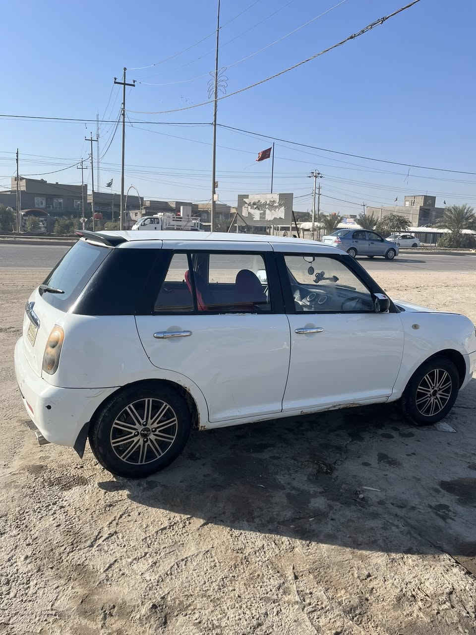 ليفان ٣٢٠ موديل ٣٠١٣
محرك ١٣٠٠ مابيها ضربة قويه طخة بلجاملغ الايمن معدل بارد السعر ٣٠بيها مجال بسيط


**إذا كنت صاحب هذا الإعلان وتريد حذفه لأي سبب، رجاءا أرسل رسالة إلى الدعم الفني**