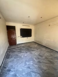 لليجار مشتمل ٥٠ متر السيديه مربع ضباط يحتوي صاله مطبخ خدمات غرفتين نوم...