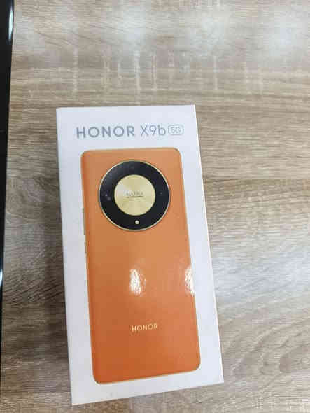 سلام عليكم جهاز هونر x9b ذاكرة 256 عشوائية 12 نضافة مية بلمية مستخدم أقل الشهرين ألون أسود جهاز نضيف ضمان شركة بعدة بي كارتونة وغراضة كاملة السعر 225 استفسار خاص أو رقم *********** اتصال + واتساب
