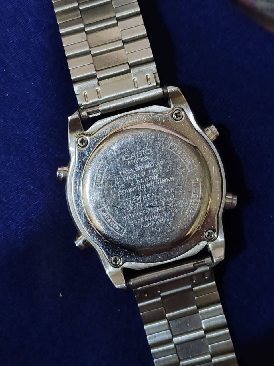 ساعة كاسيو إديفيس اصلي
Casio Edifice EFA-118
(الموديل: 2747)
📋 المواصفات الرسمية
أنالوج + ديجيتال (Ana-Digi)
بطارية 10 سنوات
World Time (30 مدينة)
منبه Alarm
Countdown Timer
Stopwatch
عرض التاريخ + اليوم
إضاءة LED
مقاومة ماء 100 متر (10BAR)
ستانلس ستيل كامل (هيكل + سوار)
Mineral Glass
السعر ٤٥ الف مكاني بغداد و موجود توصيل


**إذا كنت صاحب هذا الإعلان وتريد حذفه لأي سبب، رجاءا أرسل رسالة إلى الدعم الفني**