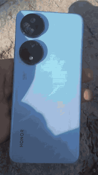 سلام عليكم جهاز هونر 70 ذاكره 256 مروس باايفون 11 عادي او برو ماكس *********** واتساب أو اتصال
