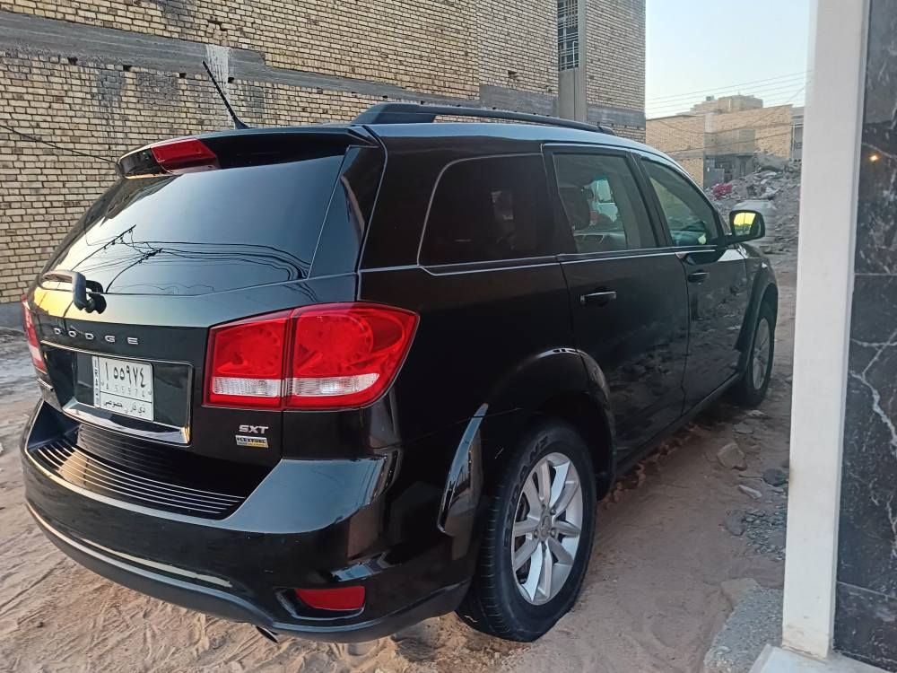 دوج جورني موديل 2017رقم ذي قار 6سلندر 7راكب 3قطع تبريد تبديل بنيد فقط ت*********** ناصرية, ذي قار
