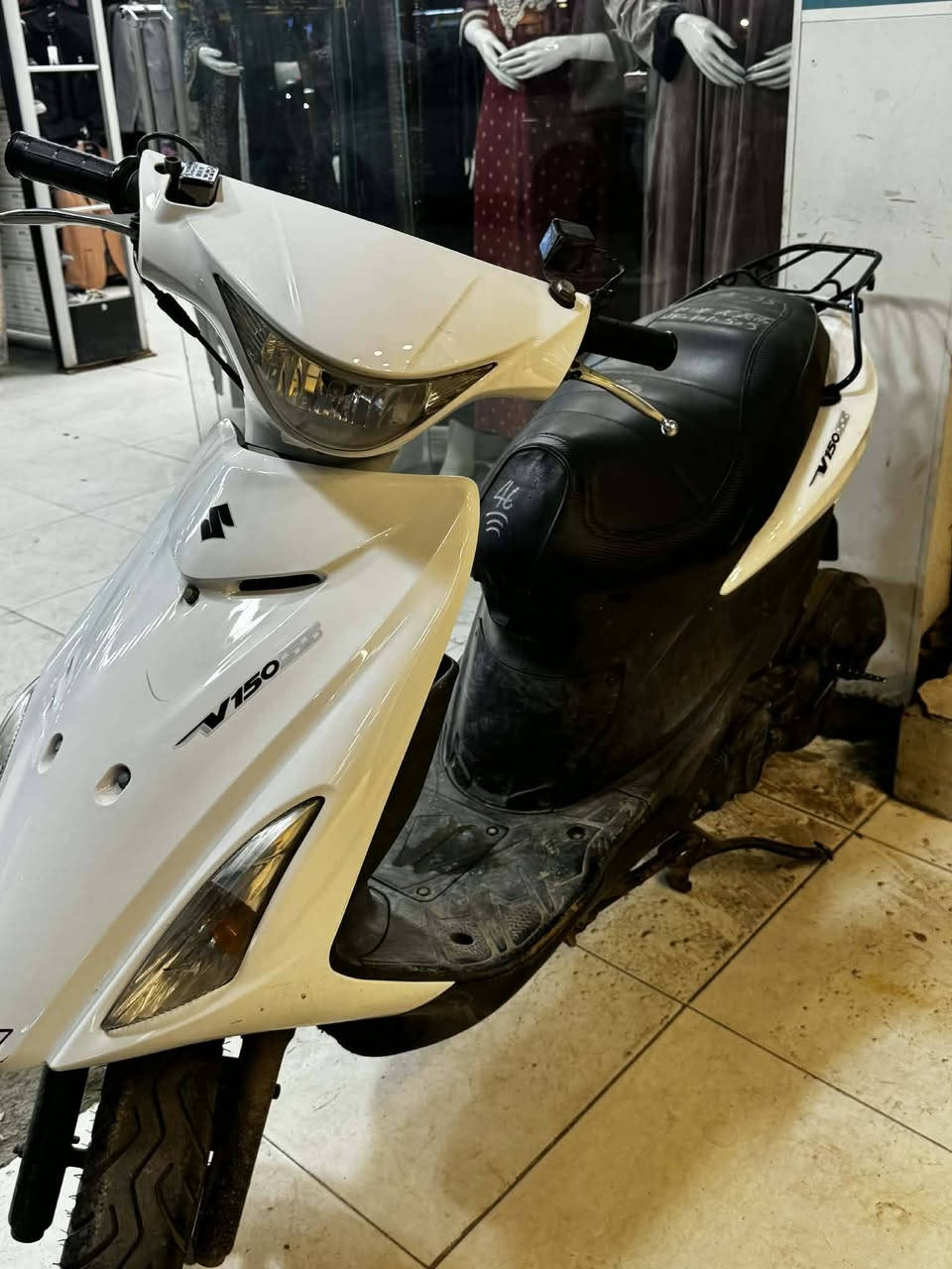 سلام عليكم
دراجة ادرس ياباني لمتيد
عدة الكشن كلشي شغال دشبول اشاير عالي وناصي سلف هندر دراجة مجفتة مرة وحدة  وكلشي بيهة شغال
السعر700وبيهة مجال مكان الكوت الهورة
***********
