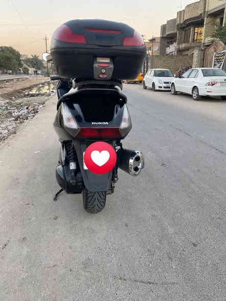 سلام عليكم 
سلفر ونج 400 اوفر 
كفاله عامه دراجه بالكارتون ✅
رقم وسنويه بغداد تحويل ثاني يوم 👍
دراجه ماشيه 25 الف 
دشبول نفخ ✅
بجم كرستال ✅
جنطه✅
تخم تاير جديد 👍
دراجه واحد ع واحد 
شلعه معدل اترايك وين متريد 👍
للستفاسار اكثر 
*********** 
العنوان بغداد العبيدي 
متوفر واتساب
