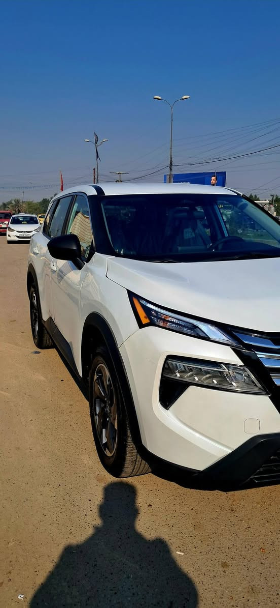 نيسان روج  موديل2024   SV  الشكل الجديد وارد امريكي رقم اربيل شرط التحويل بأسم المشتري أو وكالة عامة بالسيارة
حجر البيئه بلادي  
مواصفات    

بصمة تشغيل 
ابواب بصمة
تبريد قطعتين
رادار امامي خلفي جانبي 
تحديد مسار قيادة آليه
1500 تيربو محرك
مانع تصادم خلفي امامي
نقاط عمياء 
تبريد قطعتين 
شاشة ايباد تدعم كار بلي 
صندوق كهرباء
حساس اطارات 
ليد امامي نهاري
كشن السائق كهرباء
 
فول تحكمات استيرن جهتين
تبريد بيانو شاشة منفصل
سايد بريك بصمة 
اوتو هولد 

حساسات خلفية 
أنضمة قيادة 
وباقي المواصفات معروفة  للسيارة
سعرهها 167
رقمي ***********
