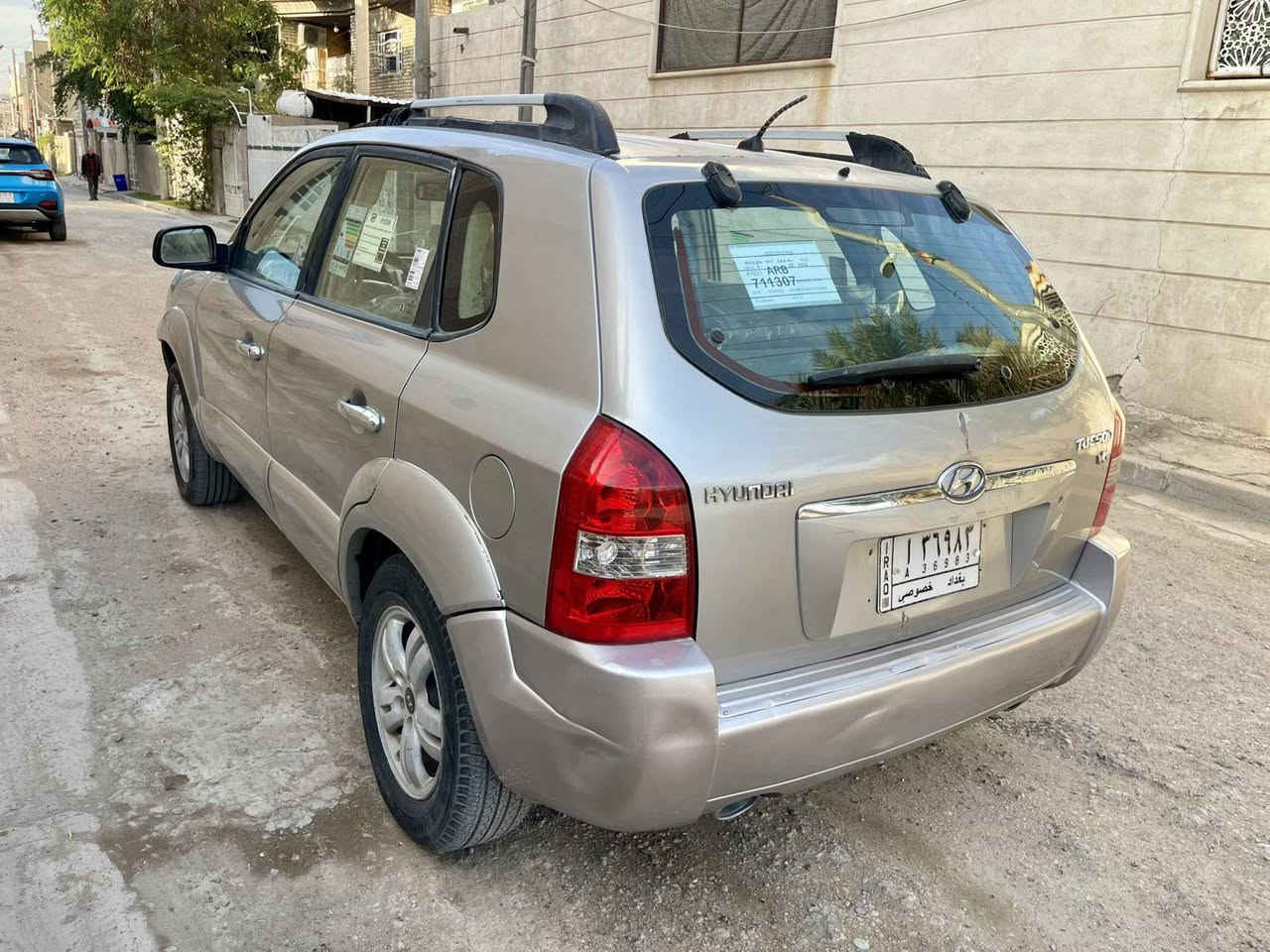 السلام عليكم توسان 2006 وارد امريكي مكينه 2700 حادثها جاملغ امامي وبيها مكانات صبغ اثر جراد كير ومكينه لاصرف ولا بخار صدر تايرات تبريد كله جديد سياره جاهزه من كلشي مكانها بغداد السعر 88 وبيها مجال *********** بغداد, العراق
