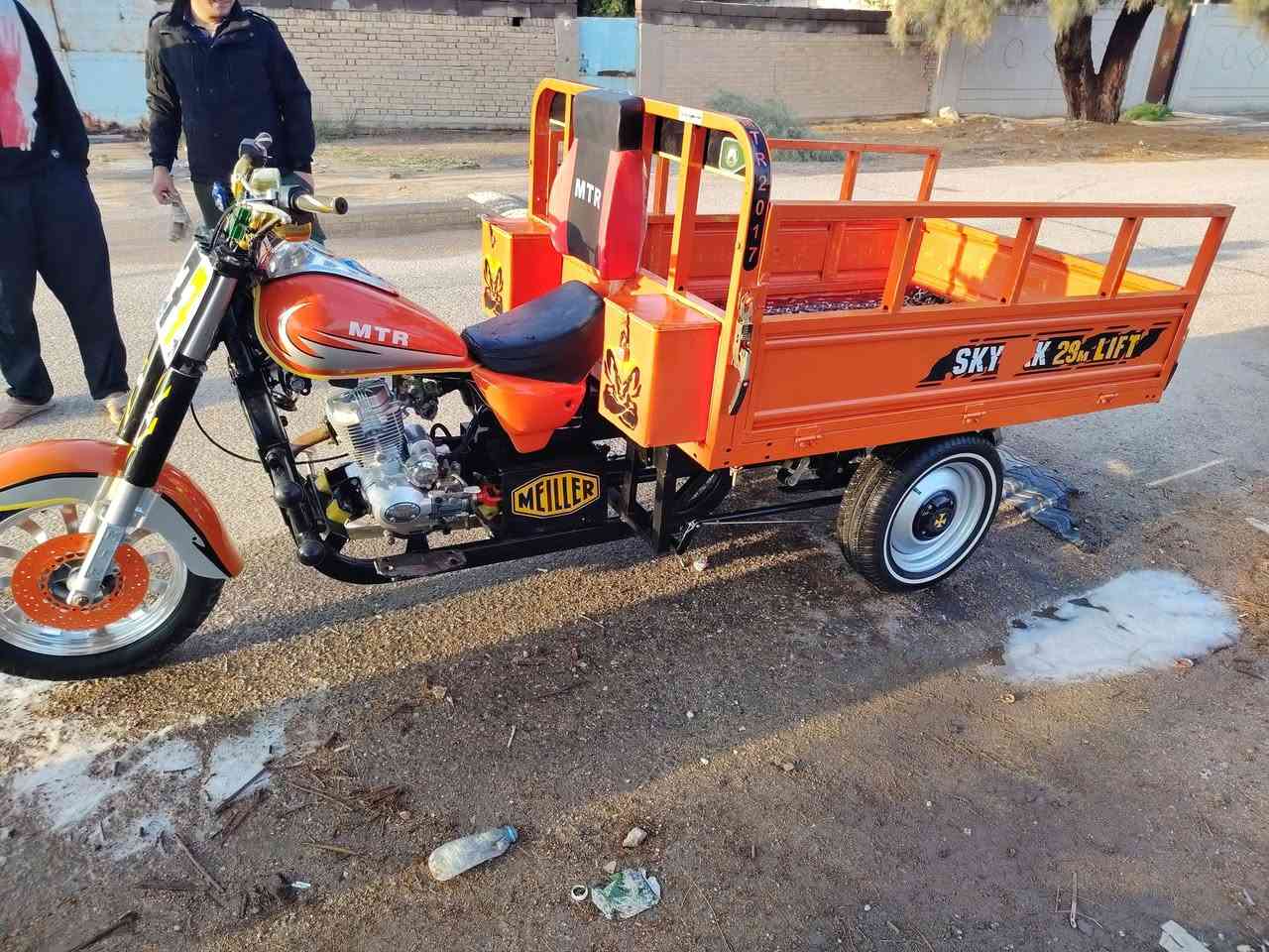 سلام عليكم ستوته ام تي ار   2017
مكينه جديده اكسن جديد كارتون الف ماتخلي عليها 
أوراق 
السعر مليونين وبيه مجال بسيط.
العنوان الشعيبه دور المصفئ
تواصل ***********
