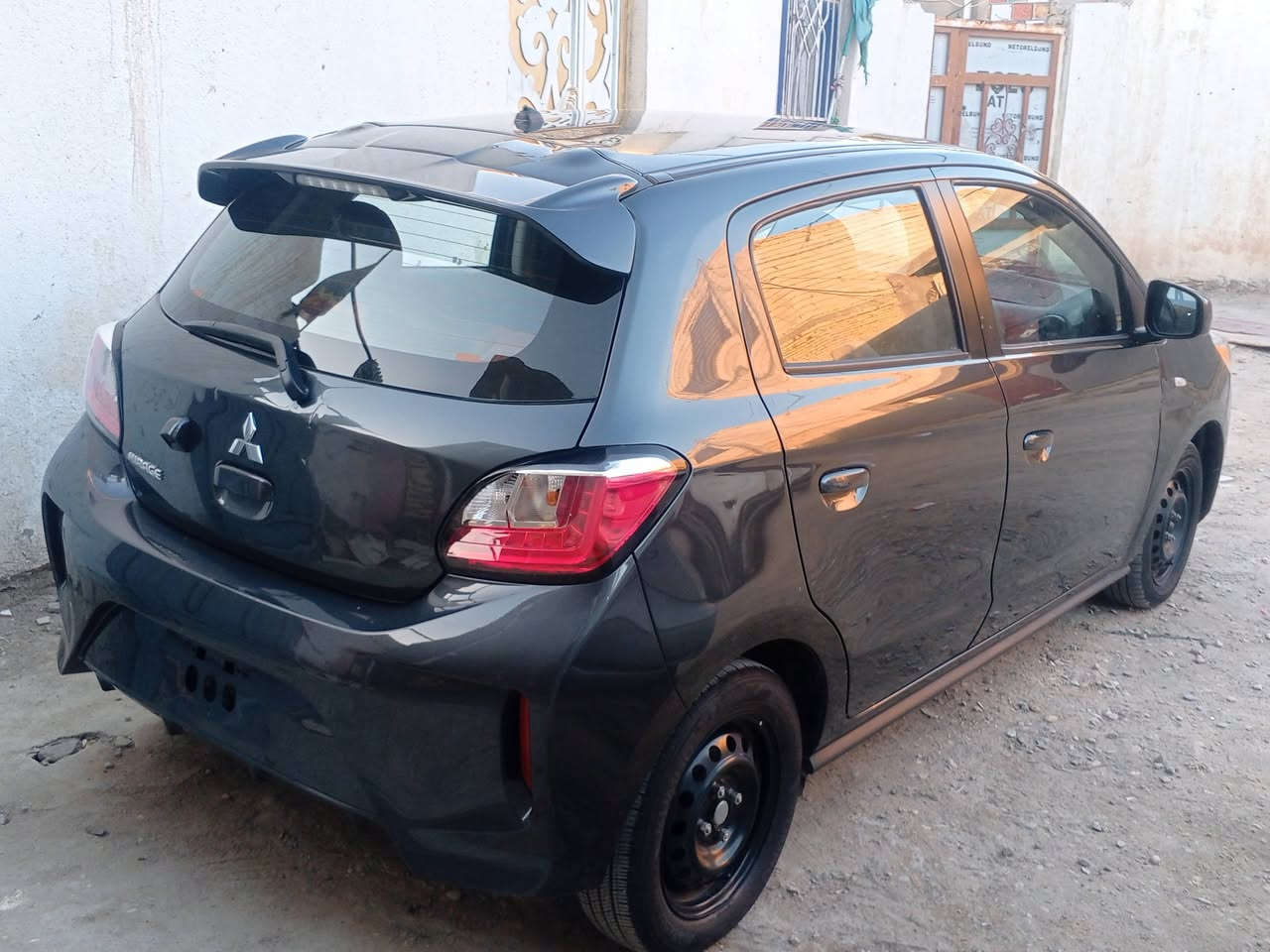 ميراج 24 ماشيه 10 قطعتين تبديل
بدون رقم ***********
