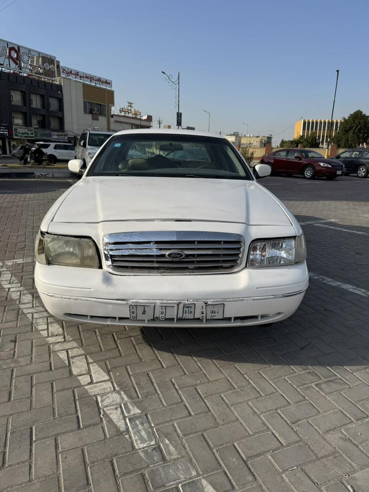 سلام عليكم شلونكم اخوتي
فورد كراون فكتوريا مو مال مزاد اصولي رقم انكليزي 

السياره بلاديه صبغ بلادي مكينه كير بلادي مكفوله مابيه حادث ناقصه فقط كصه اماميه الدواخل نظيفه مكان السياره كربلاء ***********

السعر 75 وبي مجال للشراي
