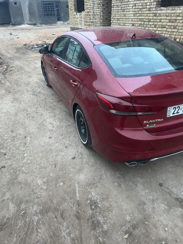 سلام عليكم النتره امريكي بيه قطعتين جاملغ وربع بنيد بدون دواخل رقم اربيل جديد وسنويه جديده بسمي موديل ٢٠١٨محرك ٢٠٠٠سعر ٢٢٥وبيه مجال***********
