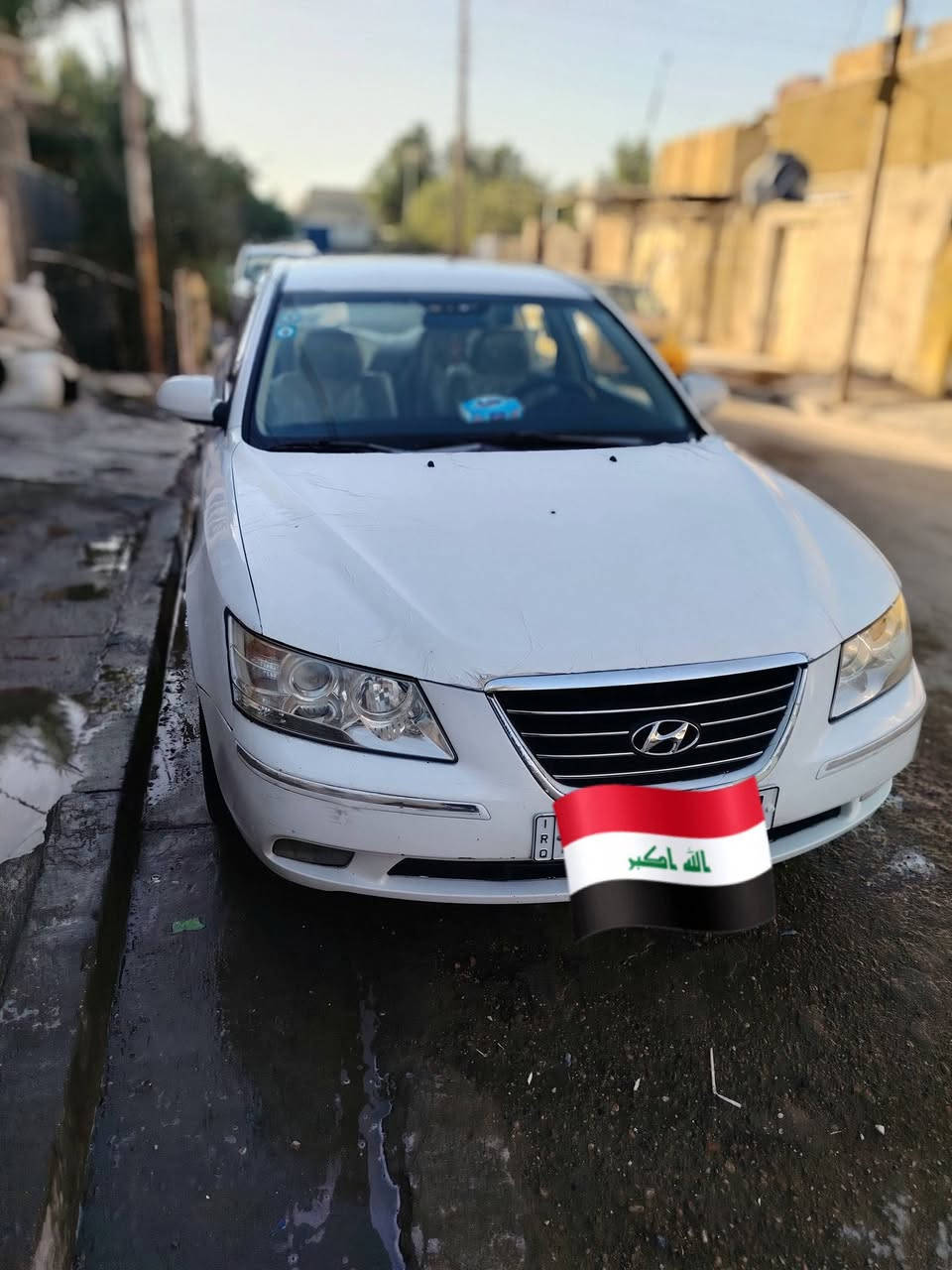 سلام عليكم سياره سوناتا موديل 2010 خليجي  سياره بيها صبغ بنيد باقي سياره مكفولة من كلشي تخم تاير باتري جديد مكينه وكير حداديه كامله نقص برغي ما بيها سعر 128 وبيها مجال رقم بغداد عنوان بغداد رقم الهاتف ***********
