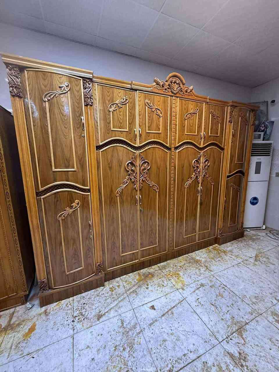 غرفه صاج داخل خارج صاج ٥ ملم ٤ ملم
السعر مليون ٤٠٠ بيهة مجال 
شد نقل داخل بغداد مجاني محافظات بكروة
نضافه ٩٠ مستعملة
٩ قطع 
شازون طابوري هديه 
غرفه دكن زان جاوي مصري 🌸🌸توصل وتساب ***********🌸فقط
