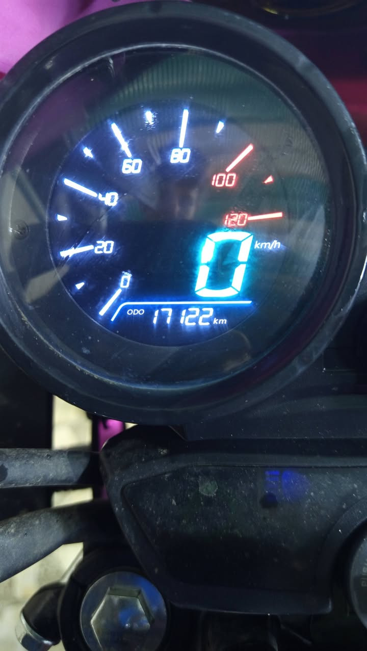 ياا الله سلام عليكم دراجة داي وان محرك 200 دراجة ماشية شي قليل كدامك كيلو متر دراجة برغي ما مفتوح بيهه مكاني بغداد مدينة الصدر: الستفسار خاص : ***********
