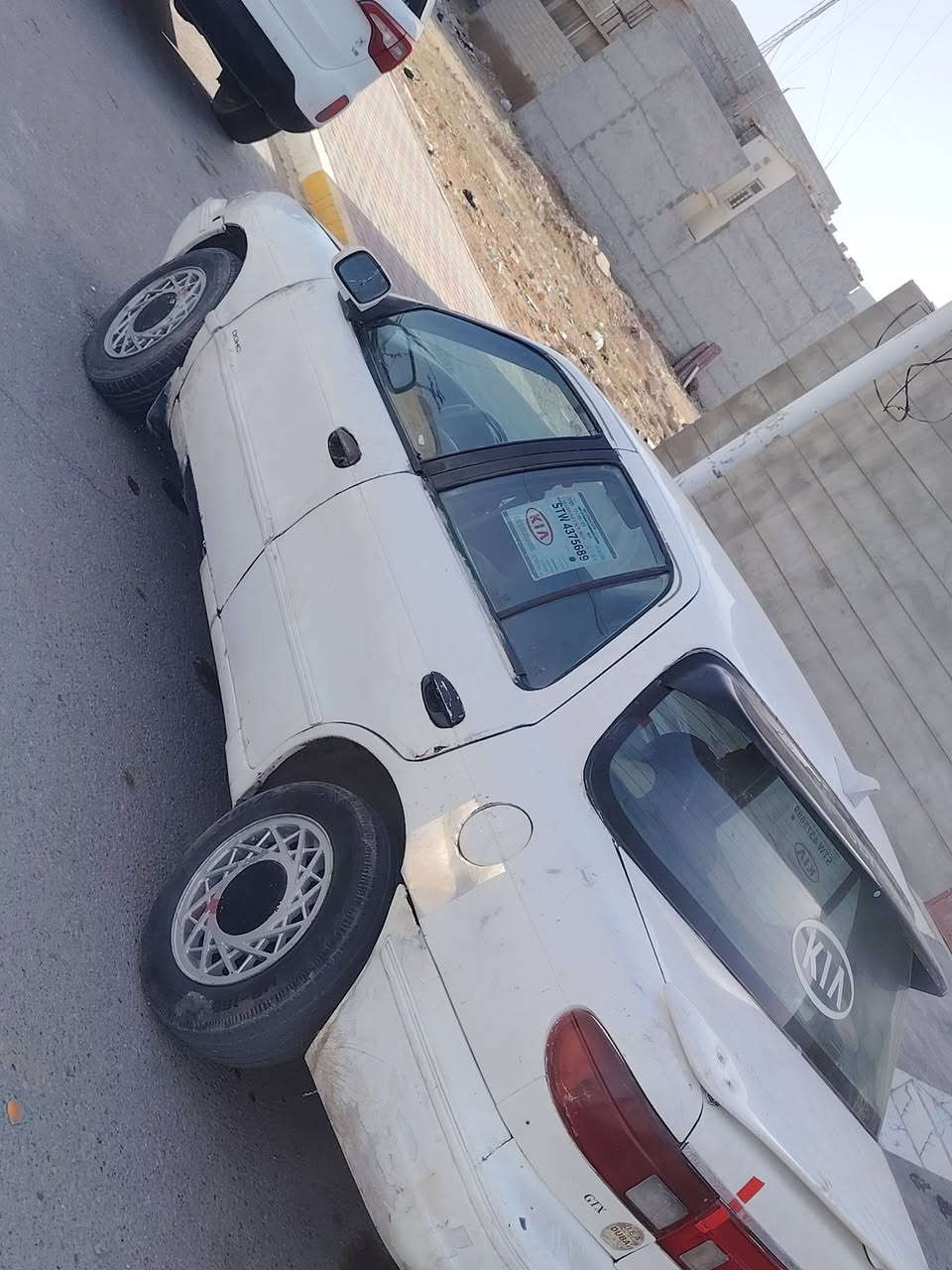 سلام عليكم سيفية للبيع
موديل 1994 محرك مفتوح ماب سنسر مو ارفلو كير عادي داخل صاج سنوية لل ٢٨ هزة جديدة فقط ادكلها رقم انكليزي تايرات نص عمر صدر بعدة بل جيس جديد سستم سماعات و مسجل صار علية ب ٨٥ الف دوشمة جديدة بطاين زينة تتفئة شغالة و كمبريسر موجودة سيارة ما مصبوغة بلادية سعر 26 و بيها مجال رقم ديالى مكاني ديالى بلدروز رقمي *********** متواجد واتساب
