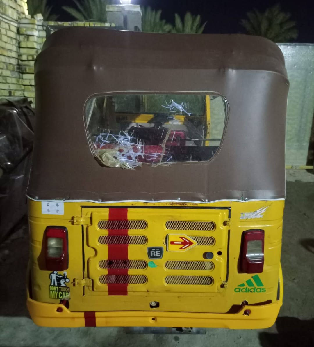 سلام عليكم تكتك لبيع موديل 18وراق تكتك كامله كلهه شغاله رقم راعهه *********** مكاني بابل الحمزة الغربي السعر 3650وبيهه مجال
