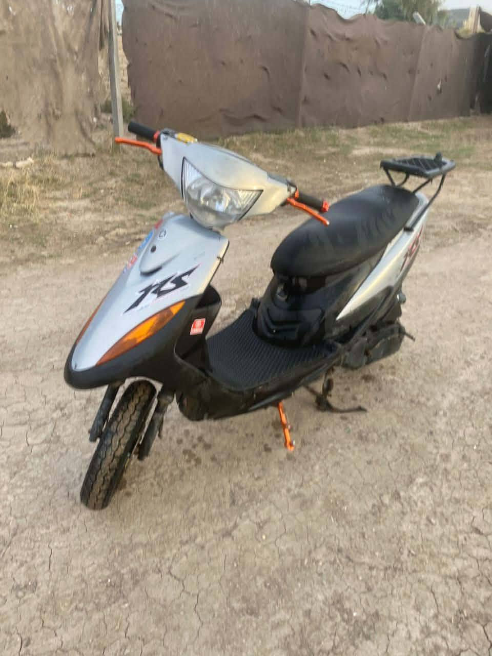 السلام عليكم دراجه ماكس عدله للبيع بوشه ٤٩ ابلادي ما مفتوحه السعر ٥٥٠ وبيه مجال بصيط مكاني حله ***********
