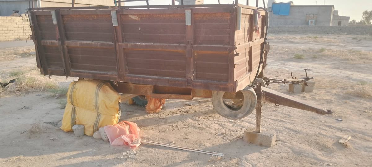 سلام عليكم عربانه للبيع المكان شرقاط قرب محطه الغاليه السعر 3 ملايين وخابر وتدلل ***********
