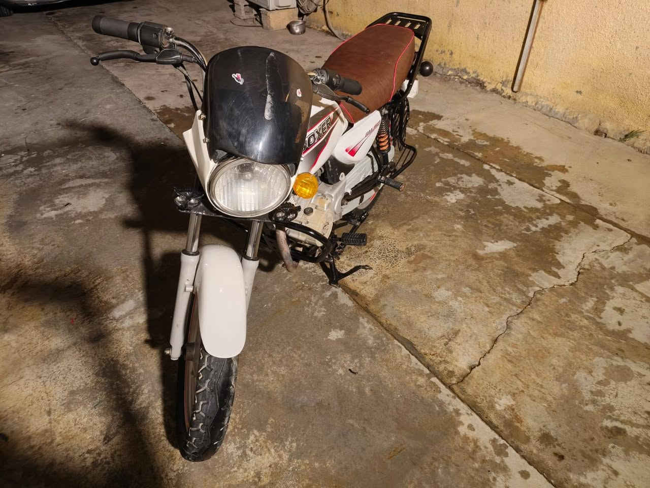 دراجه بوكسر موديل 18مكفوله من كلشي كهربايات كلهه شغاله خير من الله جديده  سعرهه 650 وبيهه مجال
***********
