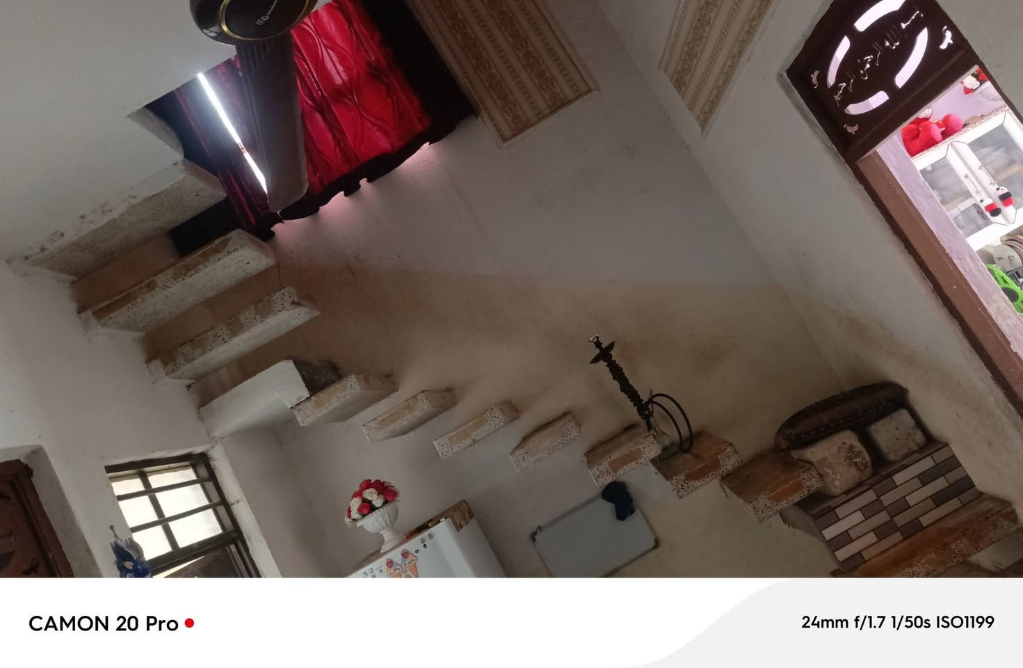 بيت للبيع المساحه 100 متر بشارع على قماره ***********
