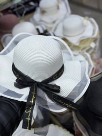 صيفية • نسائية • لبيج