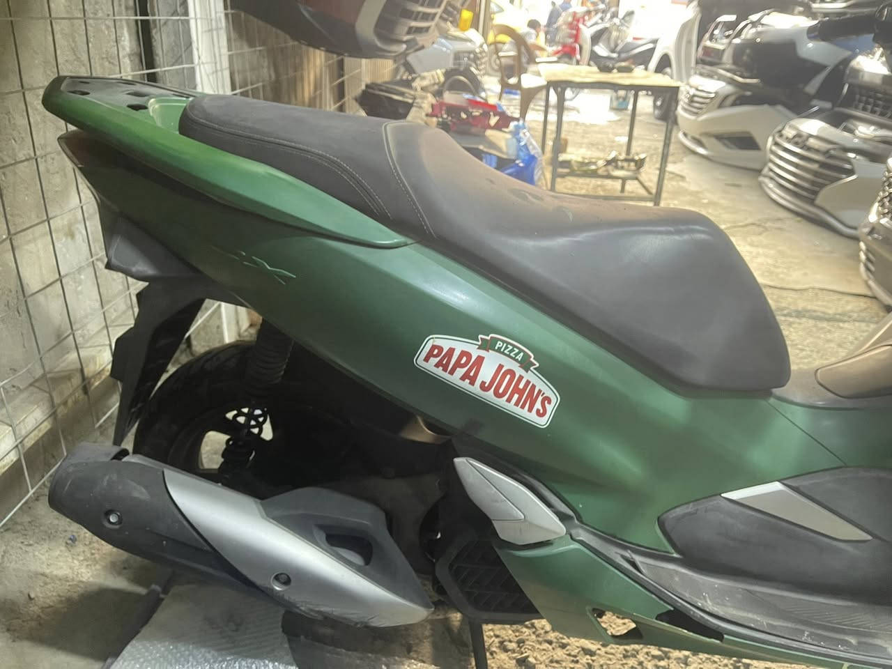 السلام عليكم pcx جيل الثالث دراجة ربمة لون اخضر طافي 

مماشيه بلعراق ابد نزلت من الحاويه وعلى طبكتهة 

سعر 14 

رقم ***********
