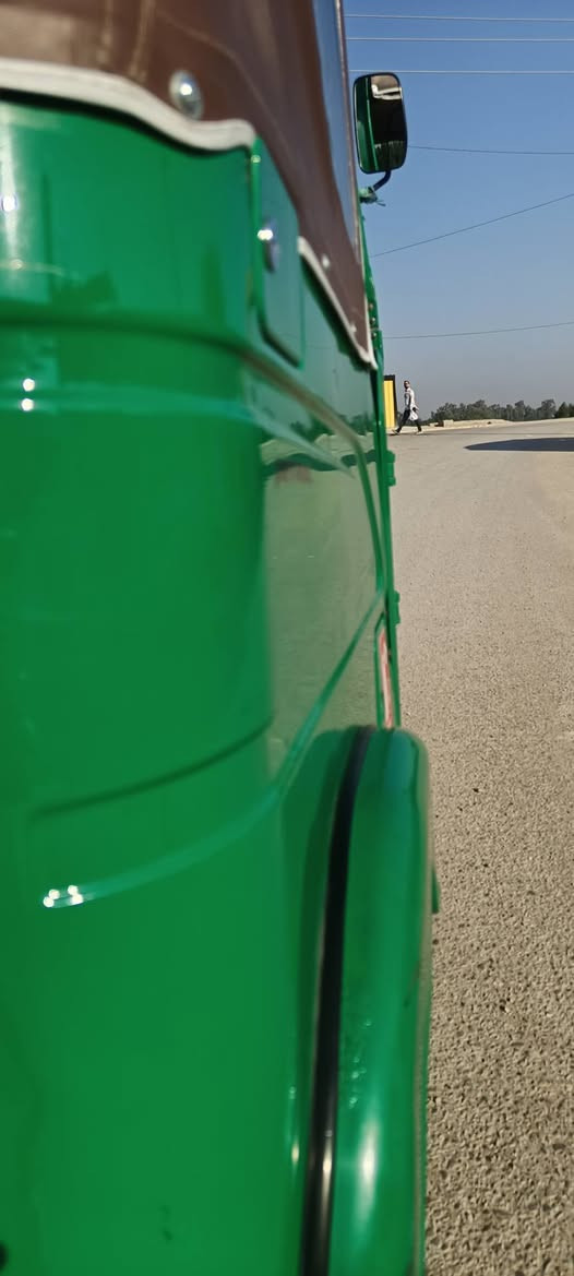 السلام عليكم شباب تكتك للبيع موديل 22 رقم واسط كفاله عامه لا صبغ ولا ضربه ولا معجون تخم تاير جديد المكان بلكوت السعر خاص رجائن المو شراي لا يتعبني الاستفسار ع الرقم ***********
