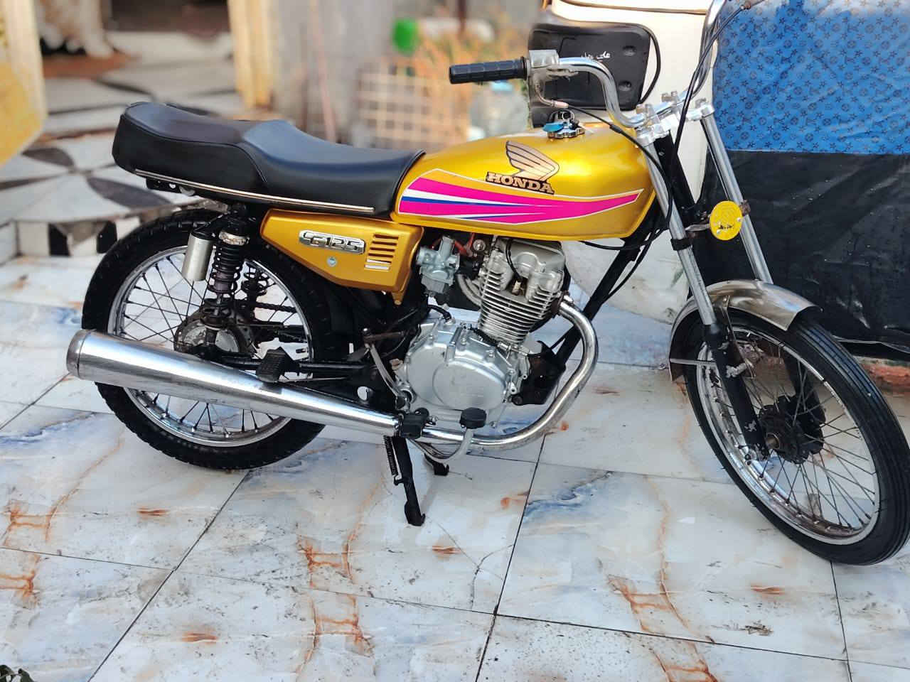 سلام عليكم دراجة تعمير هسة توى كملت مكينة نامة بلدي شاصي نامة بلادي مكينة ما مفتوحة وشاصي عدل مامعوج الدراجة سامتة نقص برقي مابيهة لسعر 450وبيهة مجال قليل رقم الهاتف ***********
