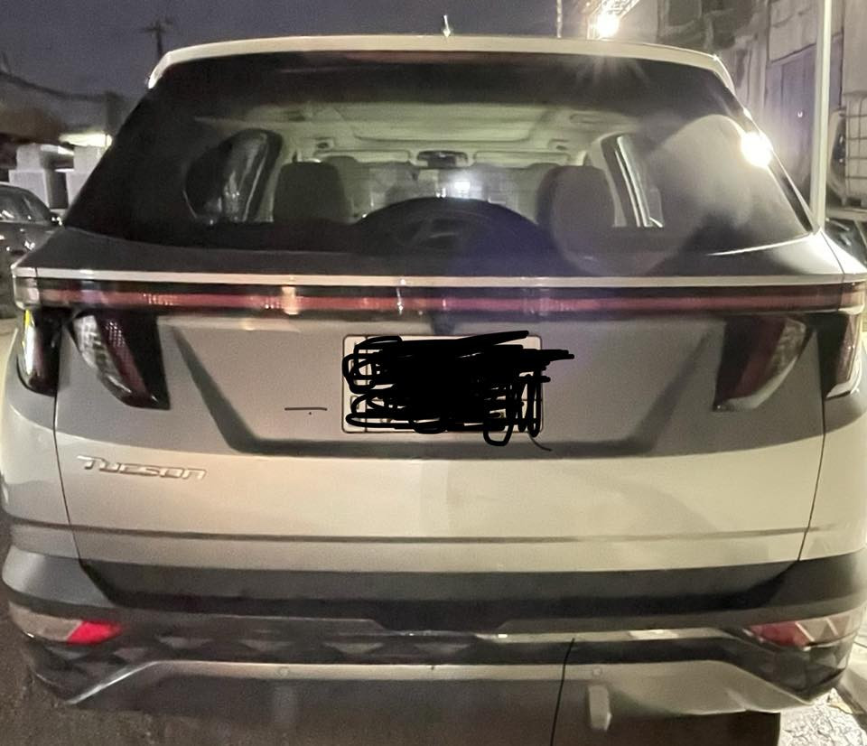 توكسان ٢٠٢٢
وارد أمريكي

السياره الحادث فقط الدعاميه الاماميه

تعبر كلين بدون ايرباك السياره جديده كلش

وأي نقص مابيهه وفول مواصفات ١/١

اعلى فئه بالتوكسان VIp

الداخل لون الأبيض المميز

بانوراما رادار امامي وخلفي والجوانب

خمس كامرات دواره ٣٦٠ درجه

فتحه السقف بانوراما

الكراسي تبريد +تدفئه

كراسي الخلفيه تدفئه

فول السياره اي نقص مابيهه

مكان السياره بغداد شارع فلسطين

***********
