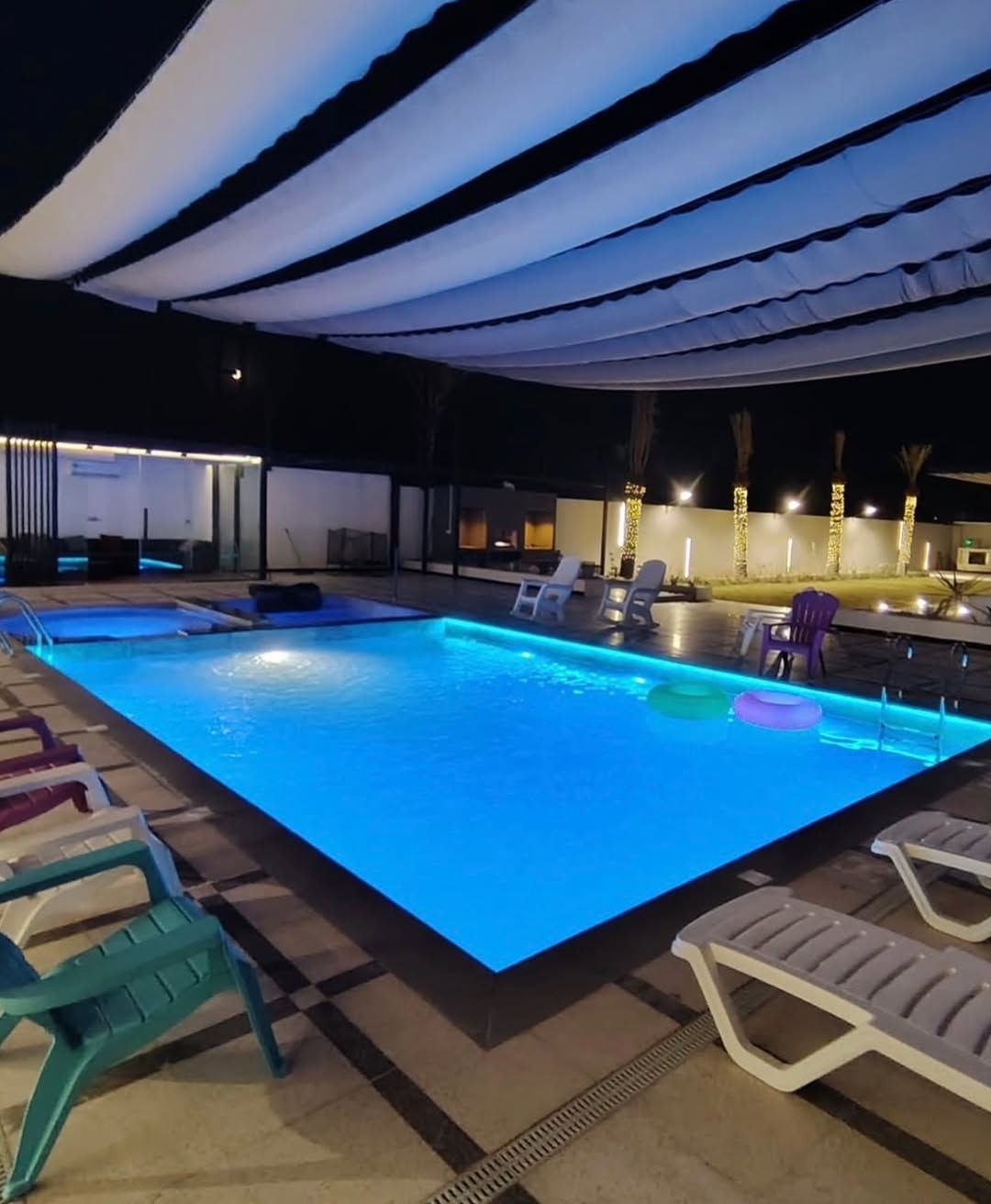 لا تضيع يومك على أماكن عادية… خله يوم VIP 🔥
مزرعة متكاملة بخصوصية تامة، مسبح نظيف، جلسات راقية وأجواء تخليك تعيش يوم مختلف 100% ✨

📅 الحجوزات محدودة وخصوصاً نهاية الأسبوع
🔥 الإقبال عالي — احجزها قبل لا تفوتك الفرصة

سواء ويا الأهل أو الأصدقاء… هنا المكان اللي يصنع الذكريات 🌿

💰 أسعار خاصة لفترة محدودة
📩 للحجز السريع راسلنا خاص الآن 
***********
