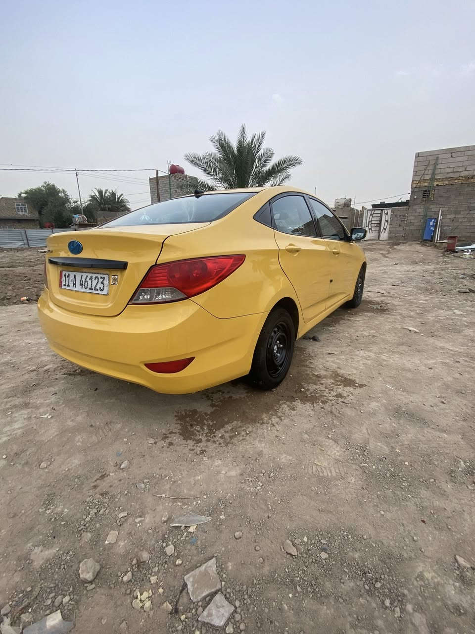 السلام عليكم اكسنت مديل١٢مكينه كير حداديه تخم تاير تبريد كله جديد عل شرط رقم بغداد بسمي مداور ثاني يوم سياره جديده ومتعوب عليه شاشه تحكم استيرن سياره جديده مكاني الديوانيه مركز السعر ٧٦ وبيه مجال الاتصال ***********
