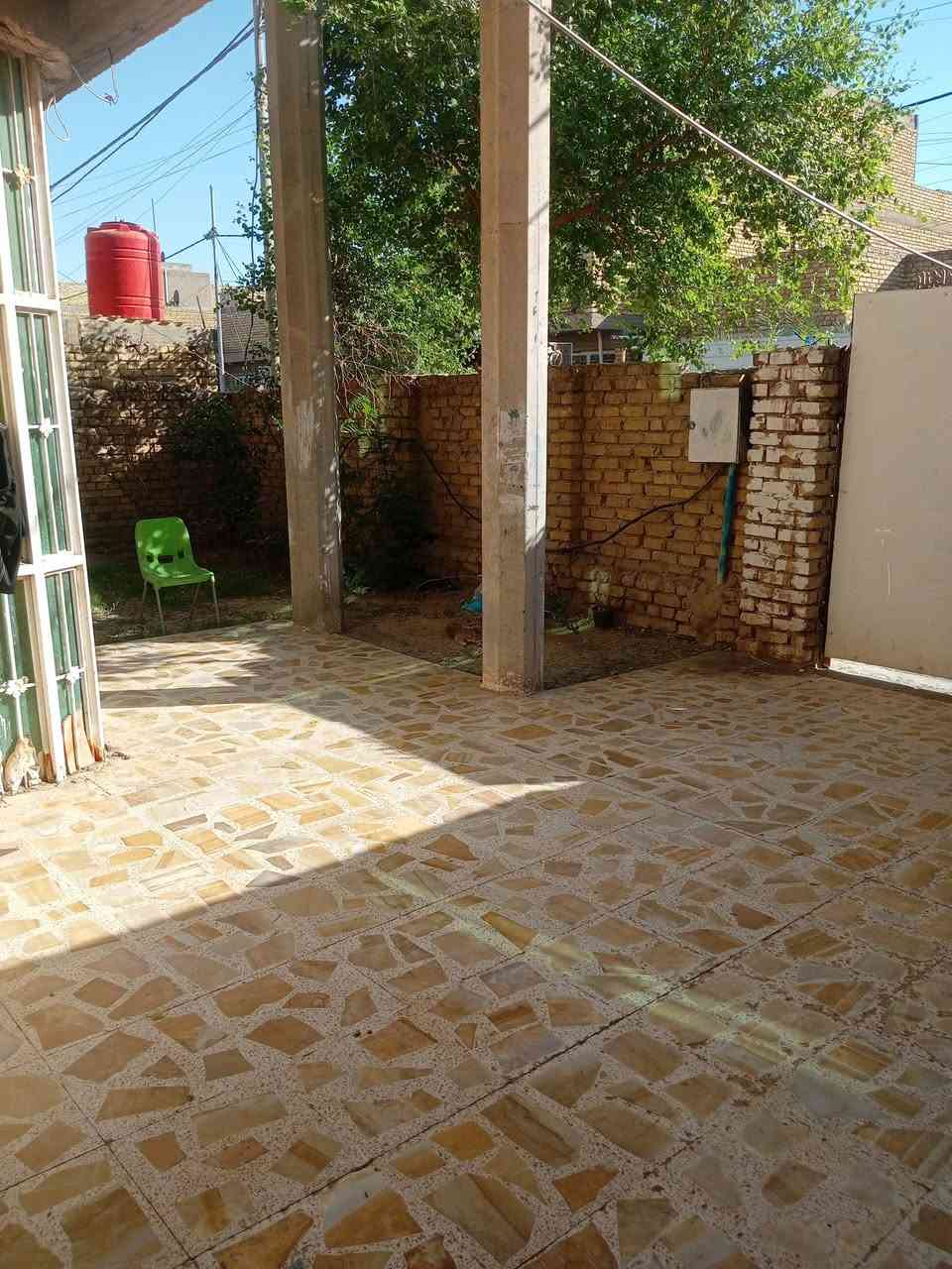 بيت طابقين للبيع 240م دبية قرب معمل الاكسجين ***********
