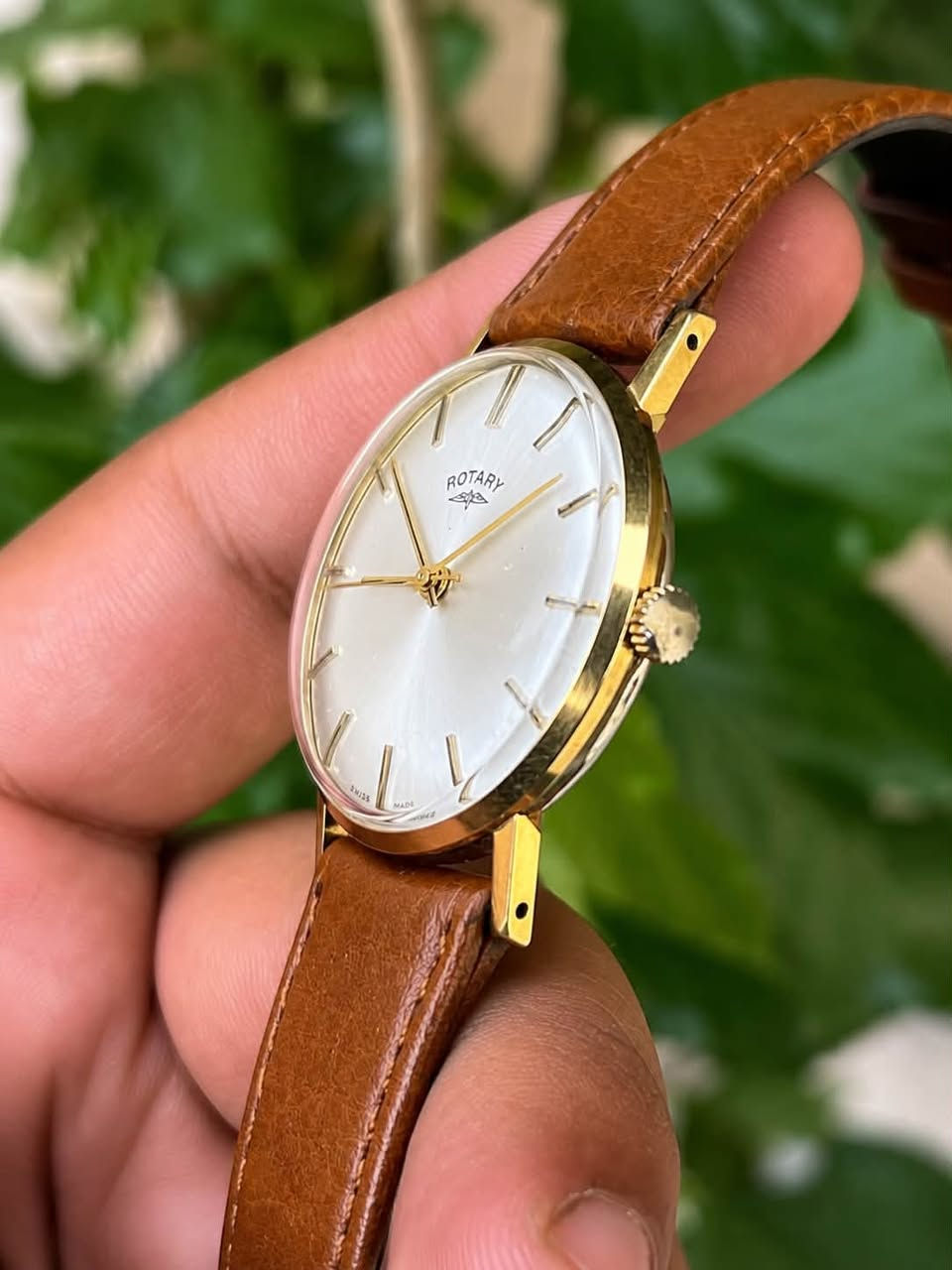 روتاري سويسري 🇨🇭ROTARY swiss made 

- روتاري سويسري فنتج إنتاج 1970

- نصب تكويك ( تعبئة يدوية ) 17 حجر

- قطر 33 ملم رسمي ⚜️

- نظافة تامة - المينا لوك زيرو 

- طلاء ذهب 

رجاءًا لمعرفة السـعـر والاستفسار التواصل على الخاص 📍
للاتصال***********
