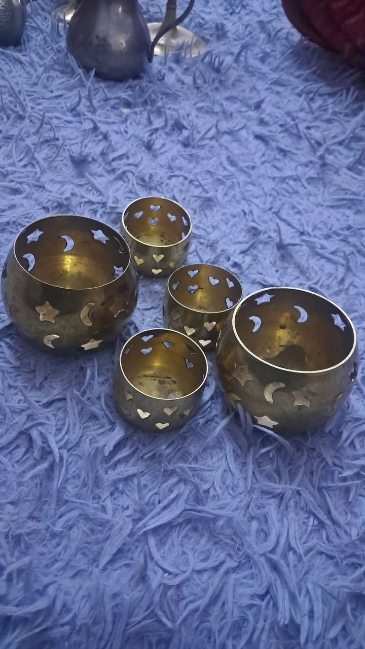 قيم باليرضي الله وبلعافيه عليك.. كلهن شلع ابيعهن..
 عنواني بصره قضاء القرنه ***********
