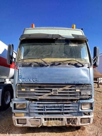 فولفو 2002 • تفصيخ • سنكل خلفي