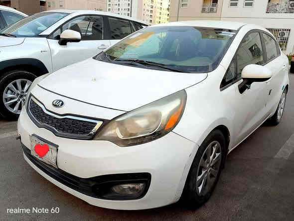 السلام عليكم للبيع كيا ريو موديل 14 كير عادي مكينه 1600 وارد أمريكي السعر 75 وبيه مجال رقم الهاتف ***********
