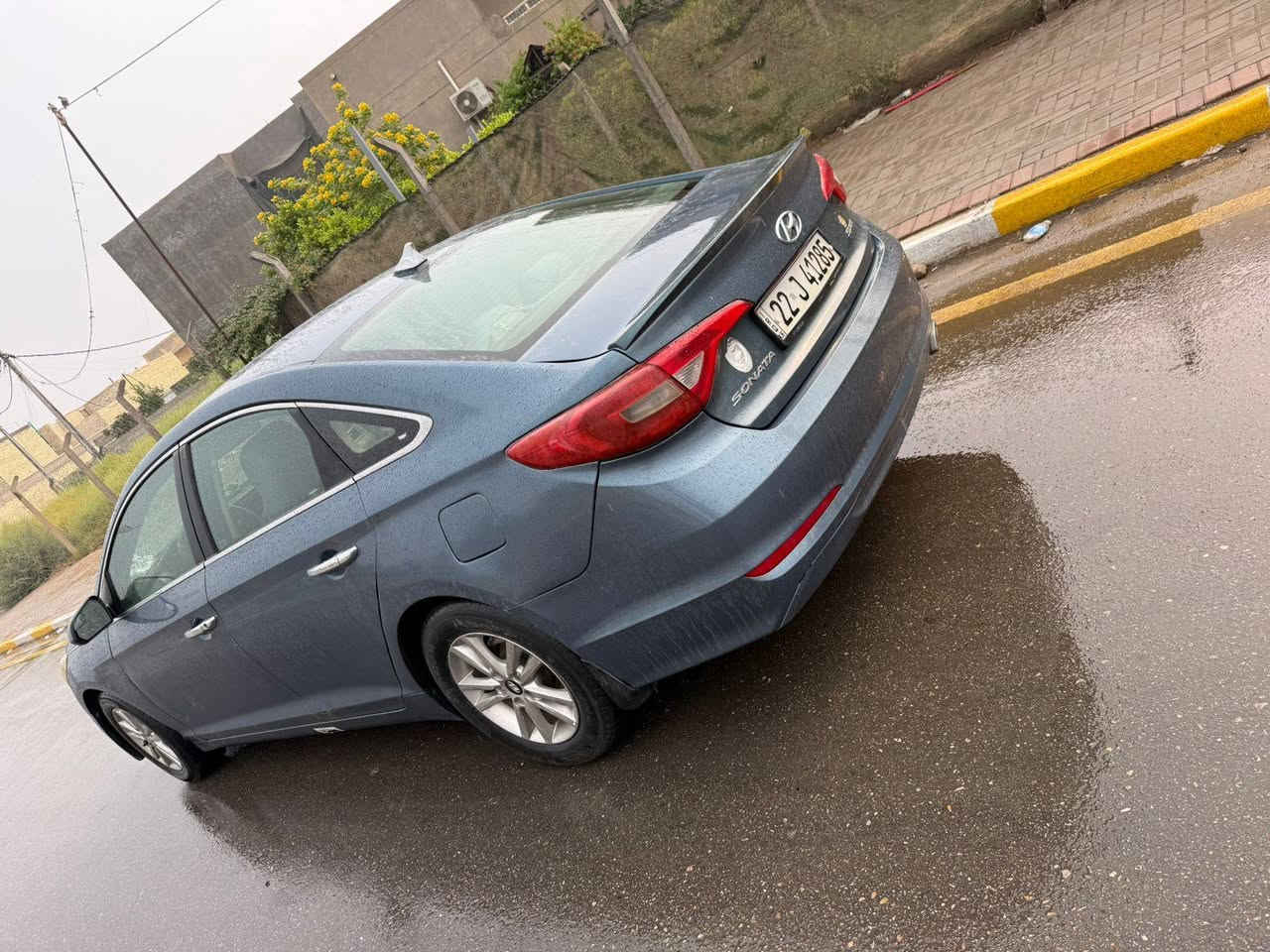 تحية طيبة للبيع سوناتا وارد أمريكي موديل 2017 بسمي هزة ورقام جدد تحويل وكاله تدلل شرط بسمي/ محرك 2400/ بجم كبس حادث فقط قطعتين باب يوجد كلير/ سونار مرفق بالمنشور شوفهن وتصل/ السعر 113/ مكانه قضاء الصويرة قرب الكراج اتصال/ ***********
