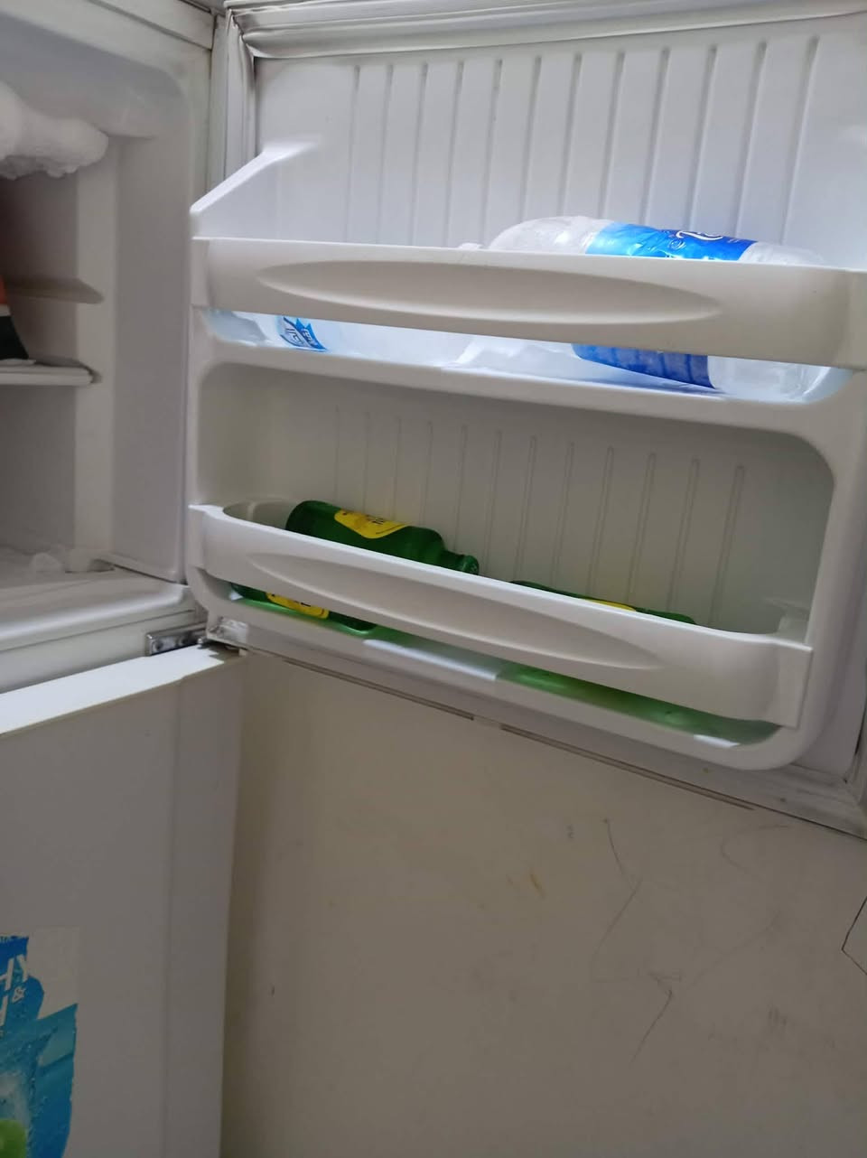 السلام علیکم من رخصة الأدمن المحترم ثلاجة للبيع نظيفة جدا مداخلة تصليح ١٧٥ وبيهة مجال بسيط


**إذا كنت صاحب هذا الإعلان وتريد حذفه لأي سبب، رجاءا أرسل رسالة إلى الدعم الفني**