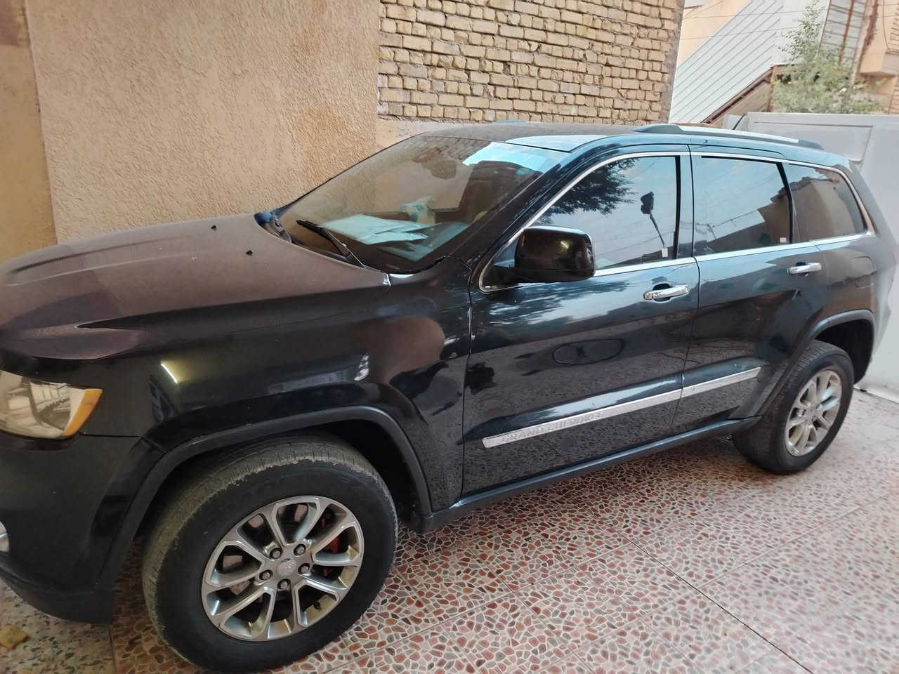 سلام عليكم ورحمة الله وبركاتة
Jeep 4×4 #2012 خليجي لمتد
محرك 6سلندر 3600
فور ويل
تحكم استيرن جهتين
خزن ميموري
موس وضعيات قياده
تبريد قطعتين
مضخم صوت قوي
داخل عسلي مطعم صاجيات
بيها فقط 5قطع كلير
بابين امامي وجاملغين امامي وبنيد
سياره مال موضف من بيتا المقر دوامه استعمال قليل جداً *********** اي استفسار اتصل
