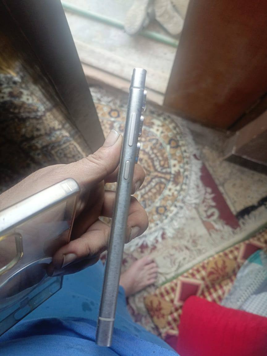 السلام عليكم
سامسونك 24 الترا  ذاكره 512
رايدة بمليون  وكالة عين الفهد بي مجال بسيط 
 الي مو شراي لا يتعبني رجاءً 
الفريم جارد بسبب الكڤر موضح بالصور
مكاني بغداد  الشرطة الخامسة قريب البياع  ماعندي توصيل


**إذا كنت صاحب هذا الإعلان وتريد حذفه لأي سبب، رجاءا أرسل رسالة إلى الدعم الفني**