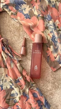 مستحضرات تجميل • تواصل خاص • استفسار